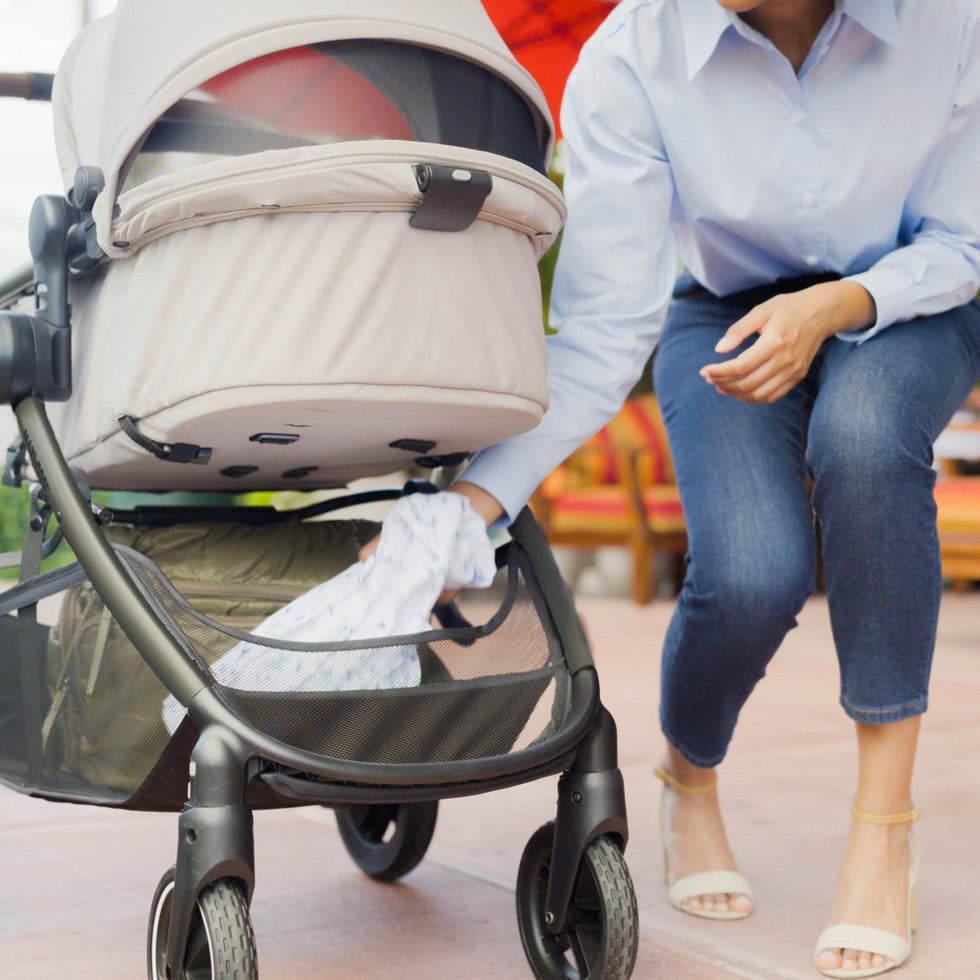 Maxi-Cosi Zelia2 Travel System With Mico Luxe