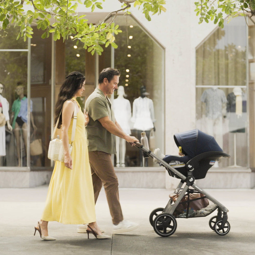 Maxi-Cosi Zelia2 Travel System With Mico Luxe